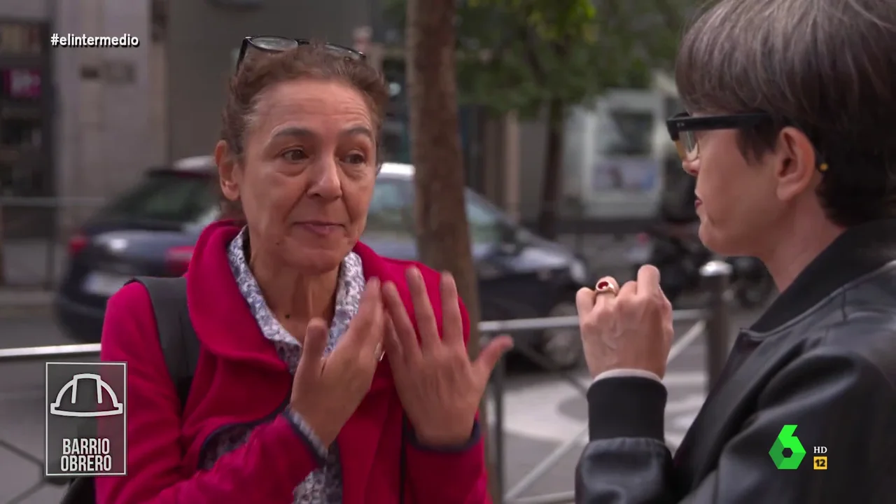 "O comemos, o pagamos impuestos o nos ponemos los piños": la reflexión de una mujer de barrio obrero sobre lo que cuesta el dentista