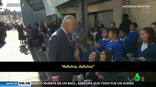 La sorprendente respuesta de un niño a Carlos III cuando este pide que adivinen su edad La sorprendente respuesta de un niño a Carlos III cuando este pide que adivinen su edad