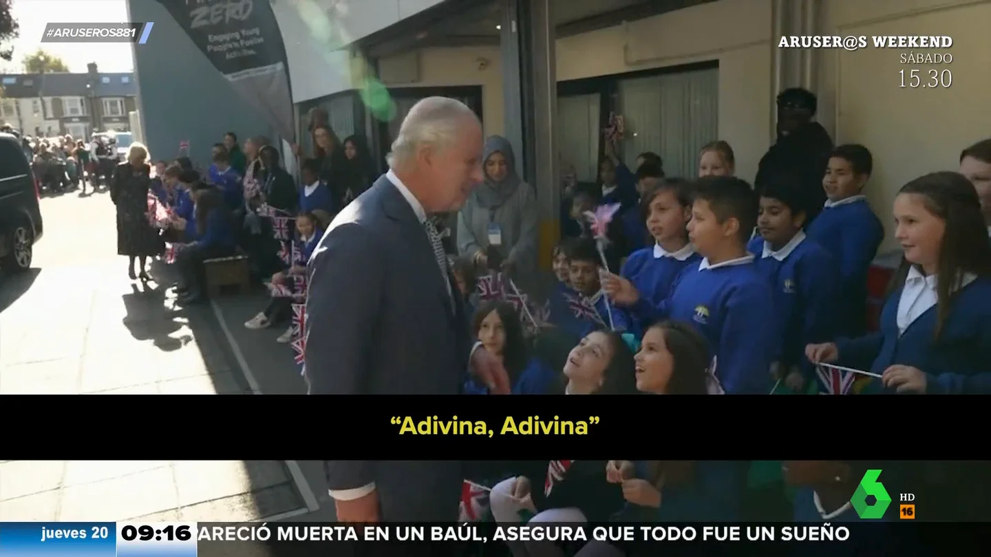 La sorprendente respuesta de un niño a Carlos III cuando este pide que adivinen su edad La sorprendente respuesta de un niño a Carlos III cuando este pide que adivinen su edad