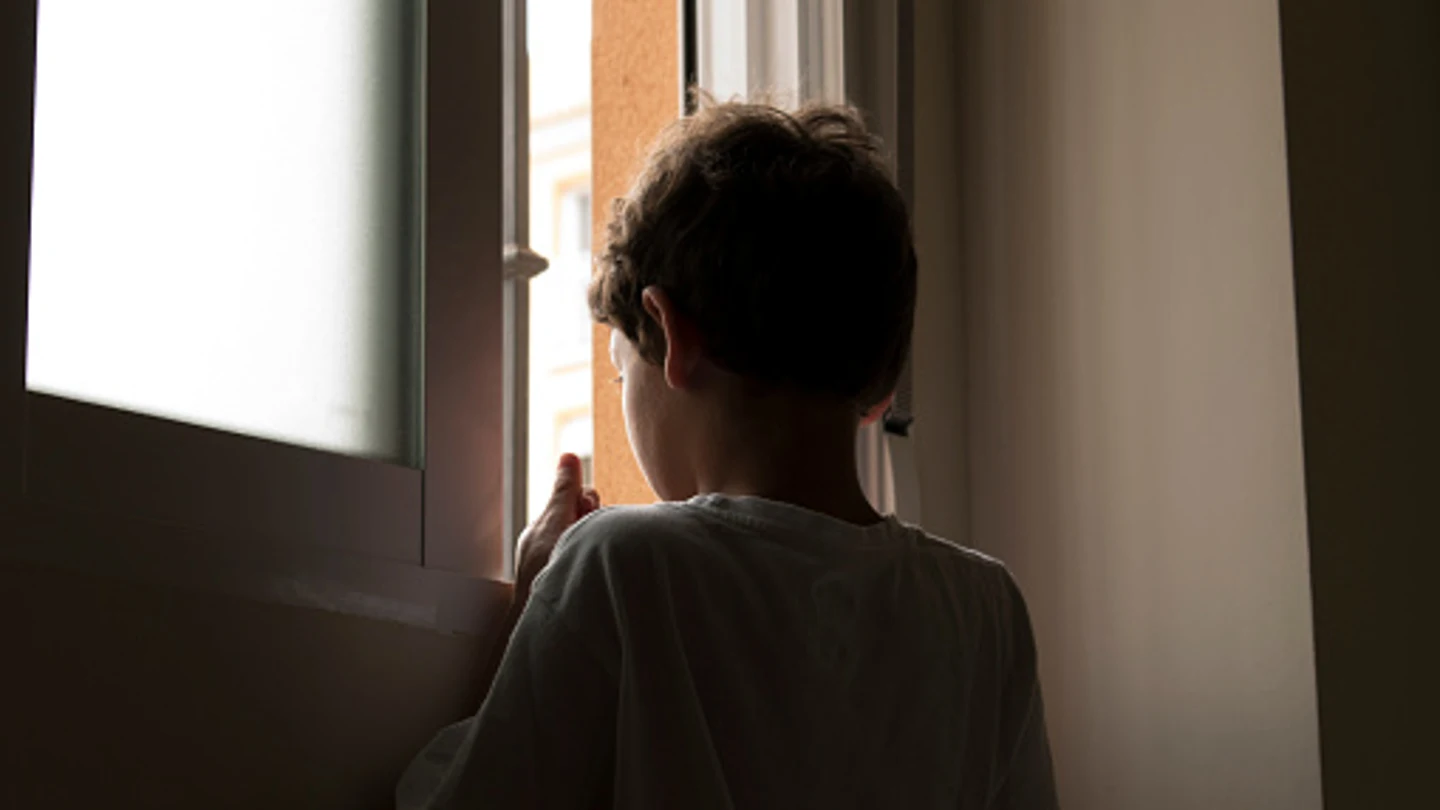 "Me han metido la cabeza en el váter y en el lavabo": un joven víctima de acoso escolar convierte su testimonio en una canción "Me han metido la cabeza en el váter y en el lavabo": un joven víctima de acoso escolar convierte su testimonio en una canción