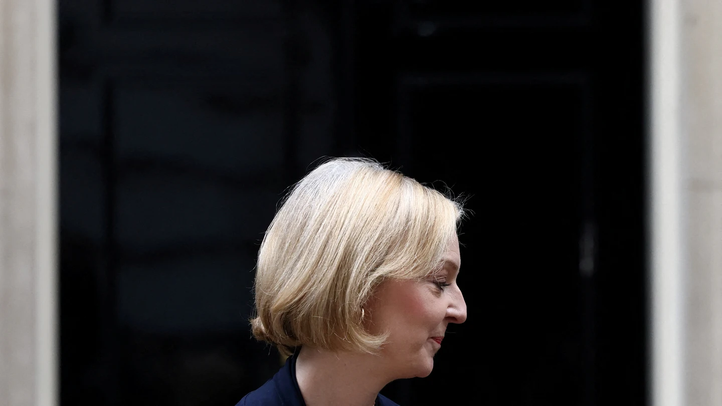 Liz Truss, tras anunciar su dimisión como primera ministra del Reino Unido Liz Truss, tras anunciar su dimisión como primera ministra del Reino Unido