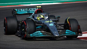 Hamilton, piloto de Mercedes