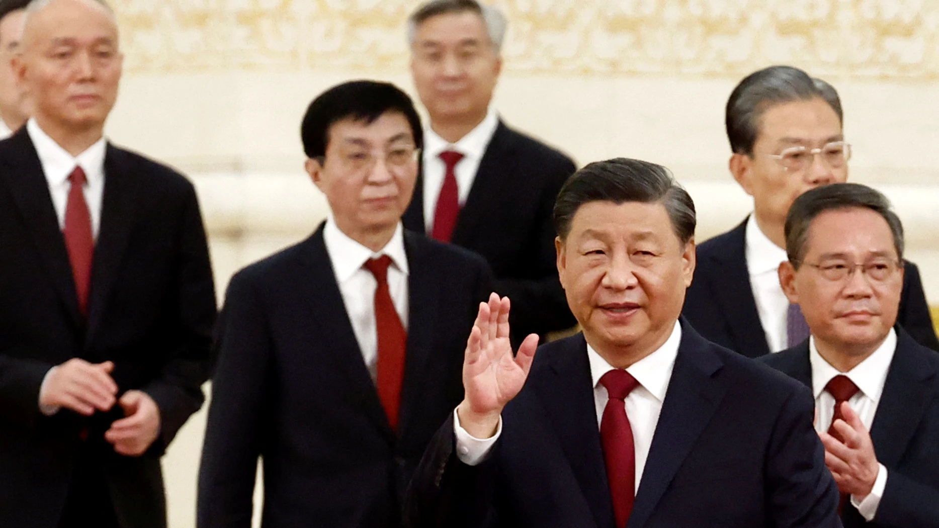 Xi Jinping, presidente de China, junto a su nuevo Gobierno