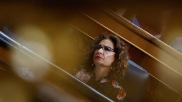 La ministra de Hacienda, María Jesús Montero, durante su intervención este jueves en el Congreso