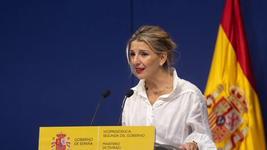 Yolanda Díaz retira la medalla al mérito del Trabajo al dictador Francisco Franco Yolanda Díaz retira la medalla al mérito del Trabajo al dictador Francisco Franco
