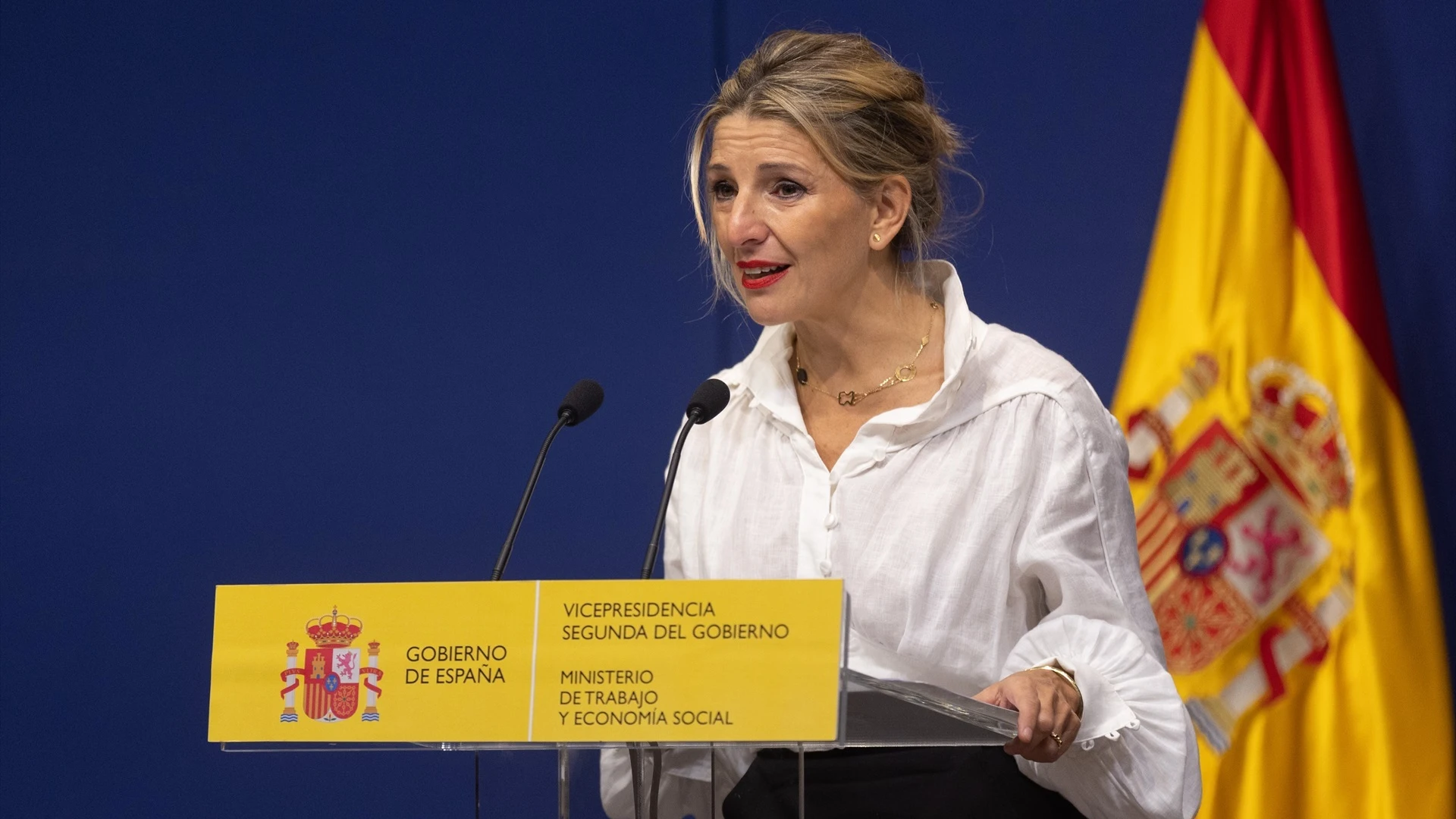 Yolanda Díaz retira la medalla al mérito del Trabajo al dictador Francisco Franco