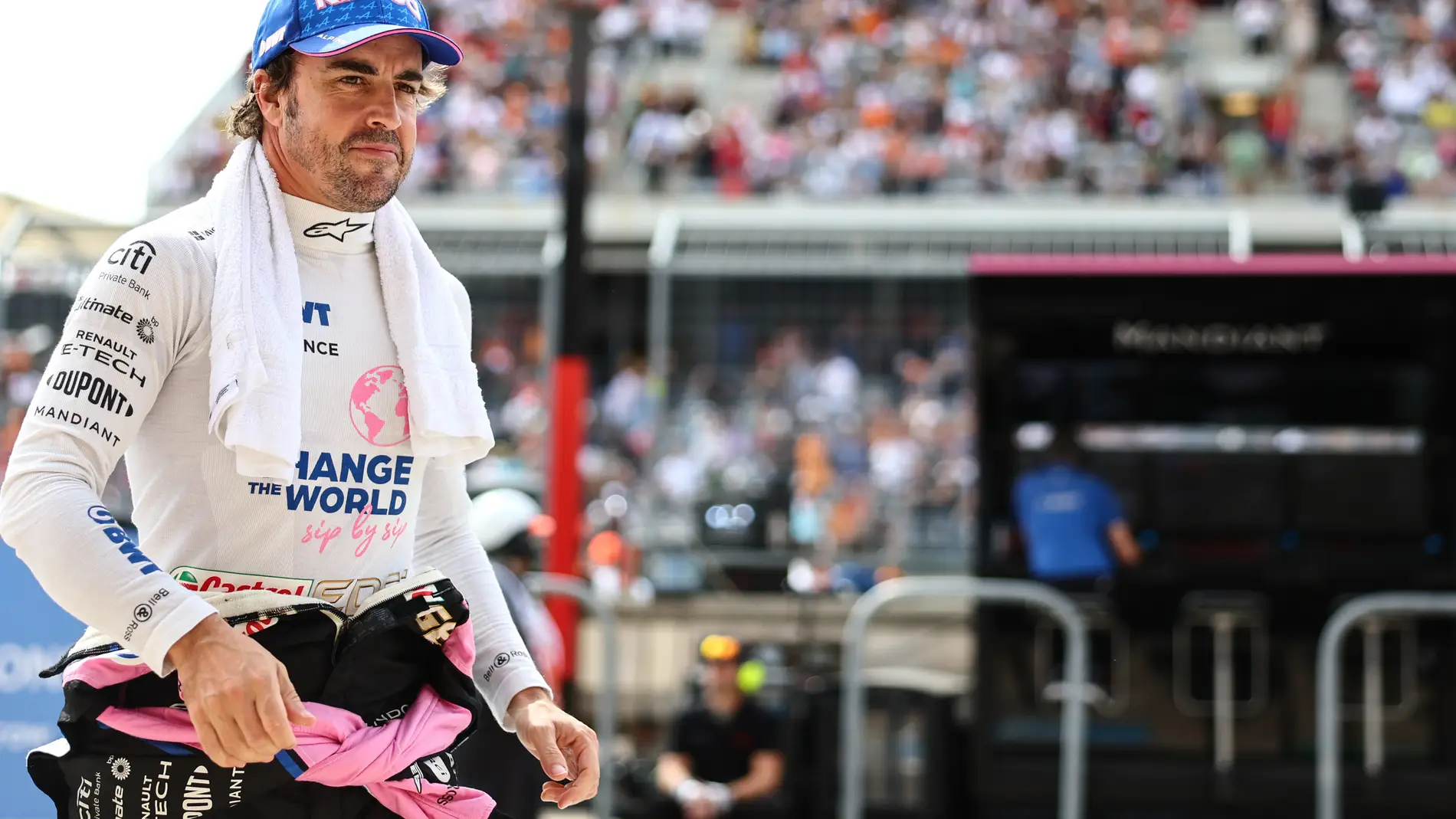 Fernando Alonso protagonista en el último show de la FIA