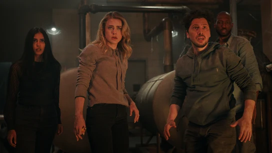 Varios protagonistas de 'Manifest' en una escena de la temporada 4. Varios protagonistas de 'Manifest' en una escena de la temporada 4.