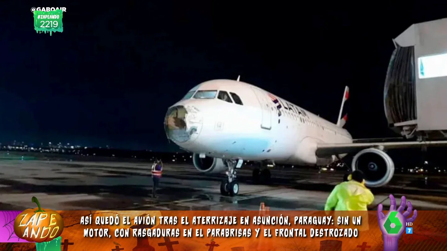 Un avión se queda sin el morro y sin un motor tras una tormenta de granizo Un avión se queda sin el morro y sin un motor tras una tormenta de granizo