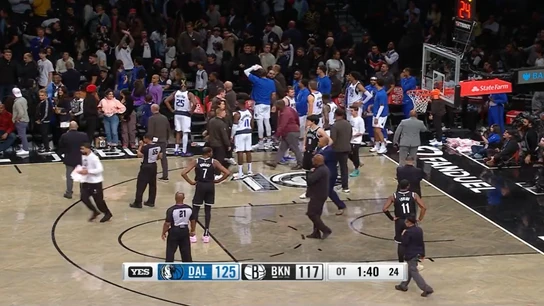El partido se paró después de que tiraran un vaso a Luka Doncic El partido se paró después de que tiraran un vaso a Luka Doncic