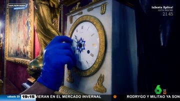 Cuatro días para cambiar la hora a los 230 relojes del Palacio Real