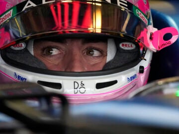 Fernando Alonso, tras su casco