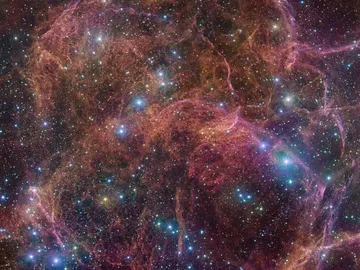 Rastro de una estrella fantasma gigante Rastro de una estrella fantasma gigante