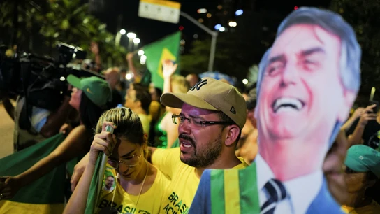 Seguidores de Bolsonaro lamentan su derrota en las elecciones de Brasil Seguidores de Bolsonaro lamentan su derrota en las elecciones de Brasil