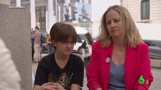 Encarni, madre de un niño trans: "Siempre ha habido niños trans que por no poder salir han vivido depresiones. No quiero eso para mi hijo" Encarni, madre de un niño trans: "Siempre ha habido niños trans que por no poder salir han vivido depresiones. No quiero eso para mi hijo"