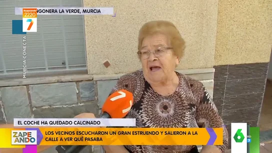 La reacción de una mujer tras explotar un coche en la puerta de su casa La reacción de una mujer tras explotar un coche en la puerta de su casa