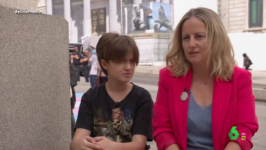 Un niño trans habla de la "rabia" que sentía sin explicación y que terminó cuando descubrió que era un chico: "Estoy más tranquilo y feliz" Un niño trans habla de la "rabia" que sentía sin explicación y que terminó cuando descubrió que era un chico: "Estoy más tranquilo y feliz"