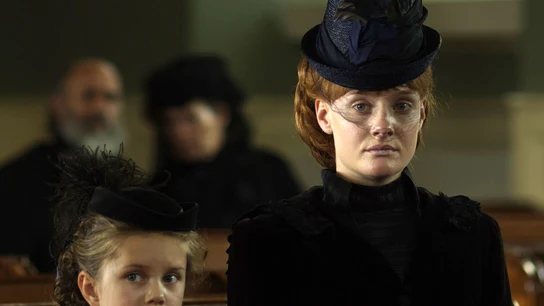 'Pétalo carmesí, flor blanca' 'Pétalo carmesí, flor blanca'