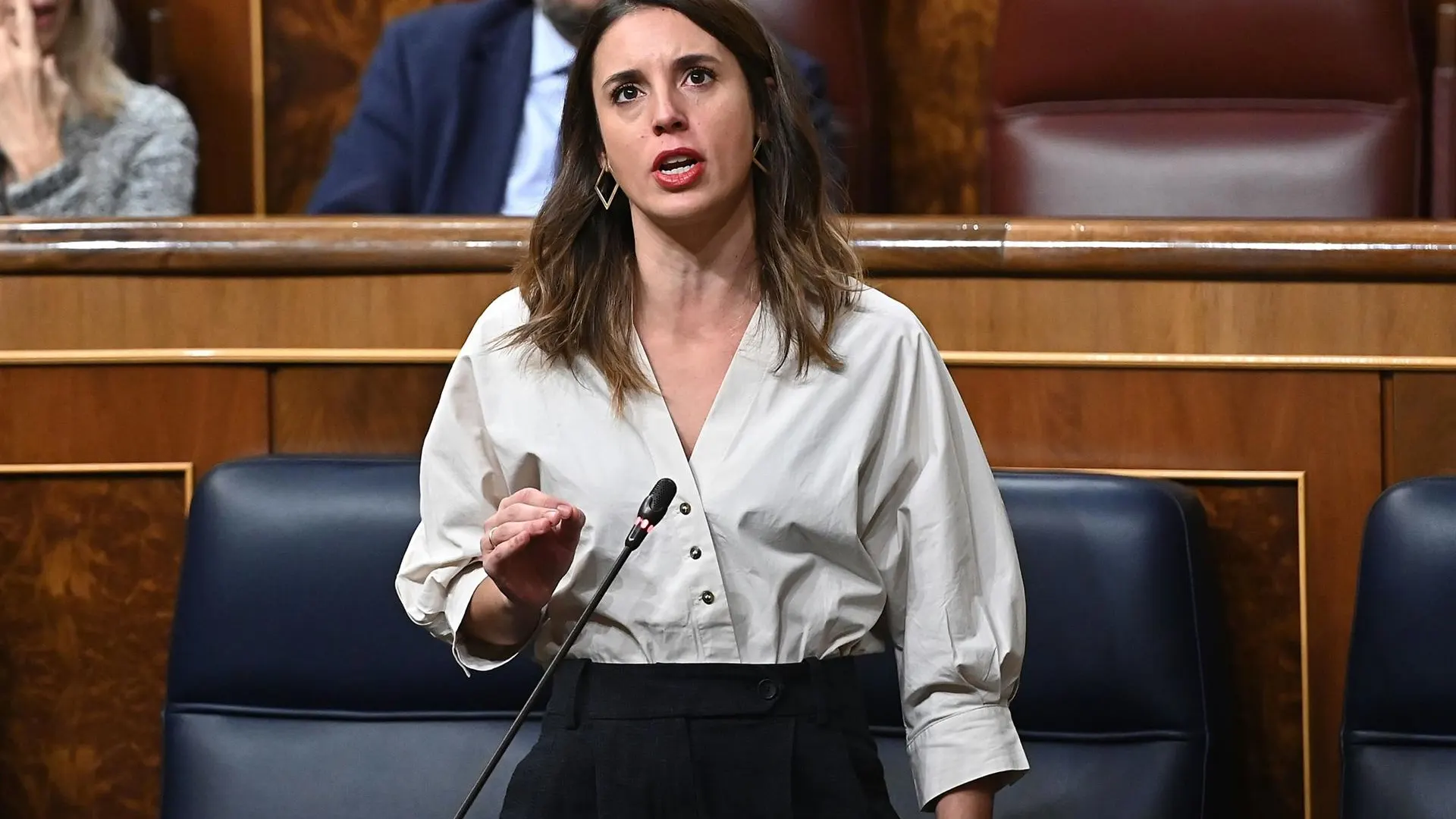 La ministra de Igualdad, Irene Montero, durante la sesión de control al Gobierno.