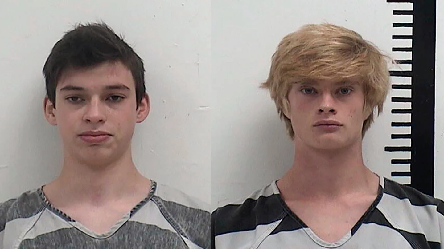 Los dos adolescentes acusados de asesinar a su profesora en Iowa, EEUU Los dos adolescentes acusados de asesinar a su profesora en Iowa, EEUU