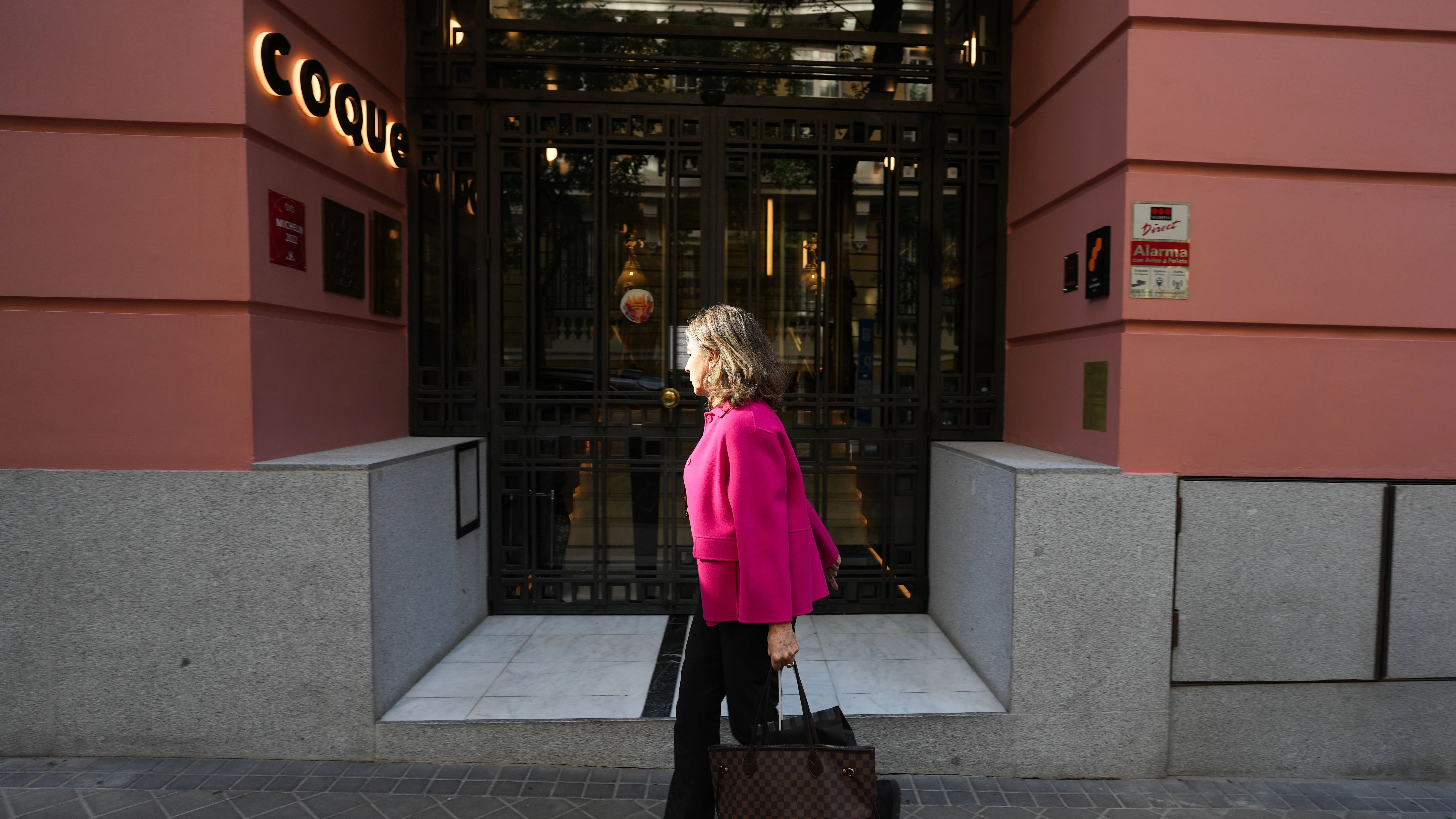 Fachada del restaurante Coque en Madrid.