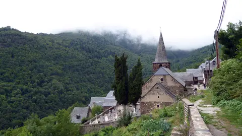 Vistan de Bausen, pueblo del Valle de Arán Vistan de Bausen, pueblo del Valle de Arán