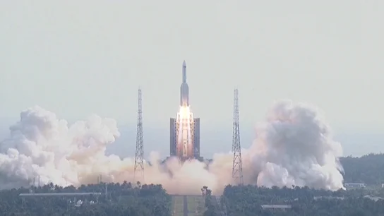 Imagen del cohete ahora sin control el pasado lunes, durante su despegue Imagen del cohete ahora sin control el pasado lunes, durante su despegue