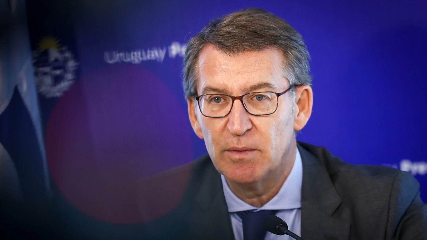 Feijóo recalca la importancia de los principios de la moderación y advierte sobre el ascenso de los populismos Feijóo recalca la importancia de los principios de la moderación y advierte sobre el ascenso de los populismos