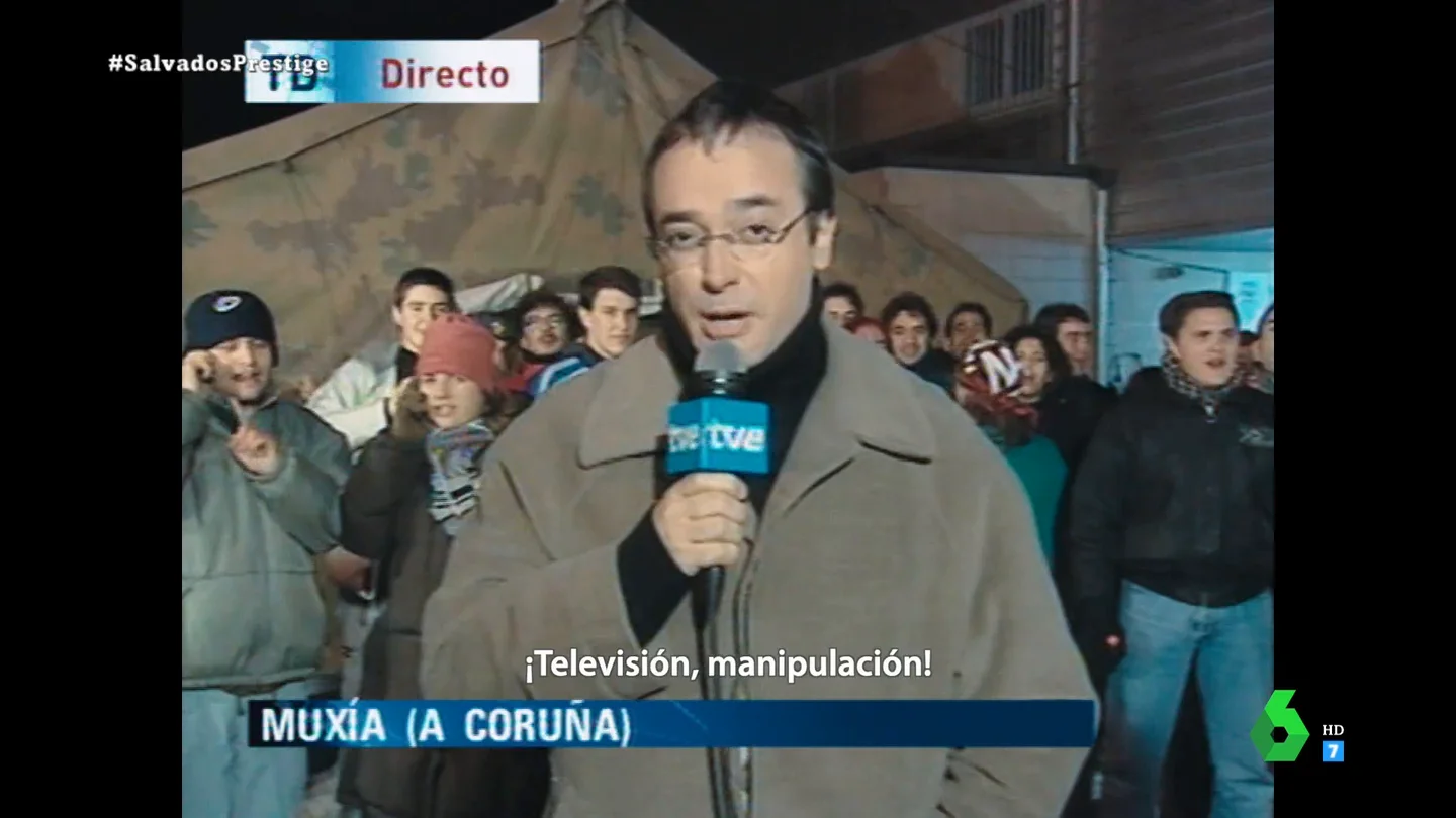 El papel de Urdaci y TVE en la catástrofe del Prestige: "Le llamaron de todo" El papel de Urdaci y TVE en la catástrofe del Prestige: "Le llamaron de todo"