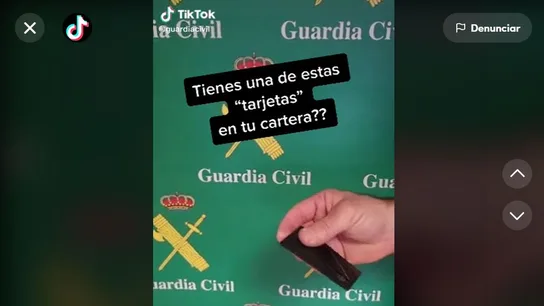 Esta es la peligrosa y prohibida tarjeta por la que podrían multarte con hasta 30.000 euros Esta es la peligrosa y prohibida tarjeta por la que podrían multarte con hasta 30.000 euros