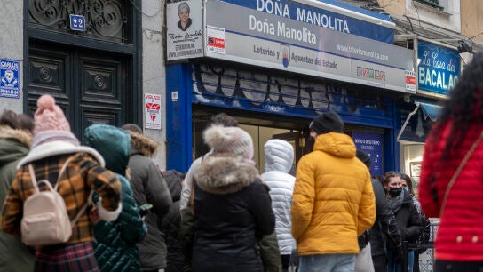 C&oacute;mo comprar Loter&iacute;a de Navidad sin tener que esperar largas colas como las de Do&ntilde;a Manolita