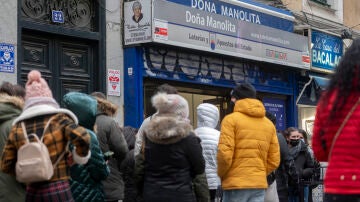 Cómo comprar Lotería de Navidad sin tener que esperar largas colas como las de Doña Manolita