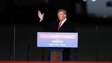 Donald Trump durante un mitin en Ohio antes de las elecciones de medio mandato