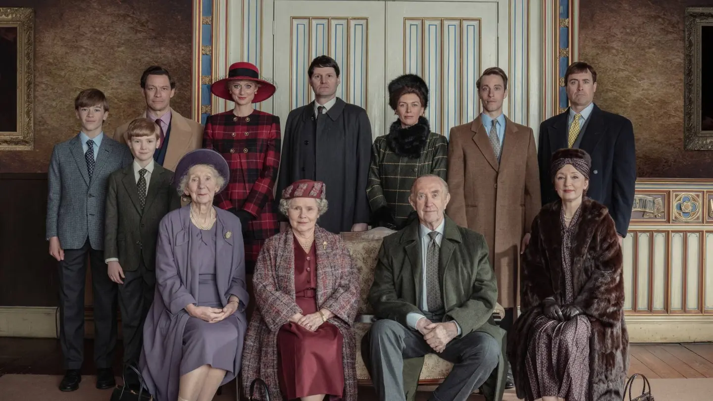 Foto de la familia real británica al completo para la quinta temporada de 'The Crown'. Foto de la familia real británica al completo para la quinta temporada de 'The Crown'.
