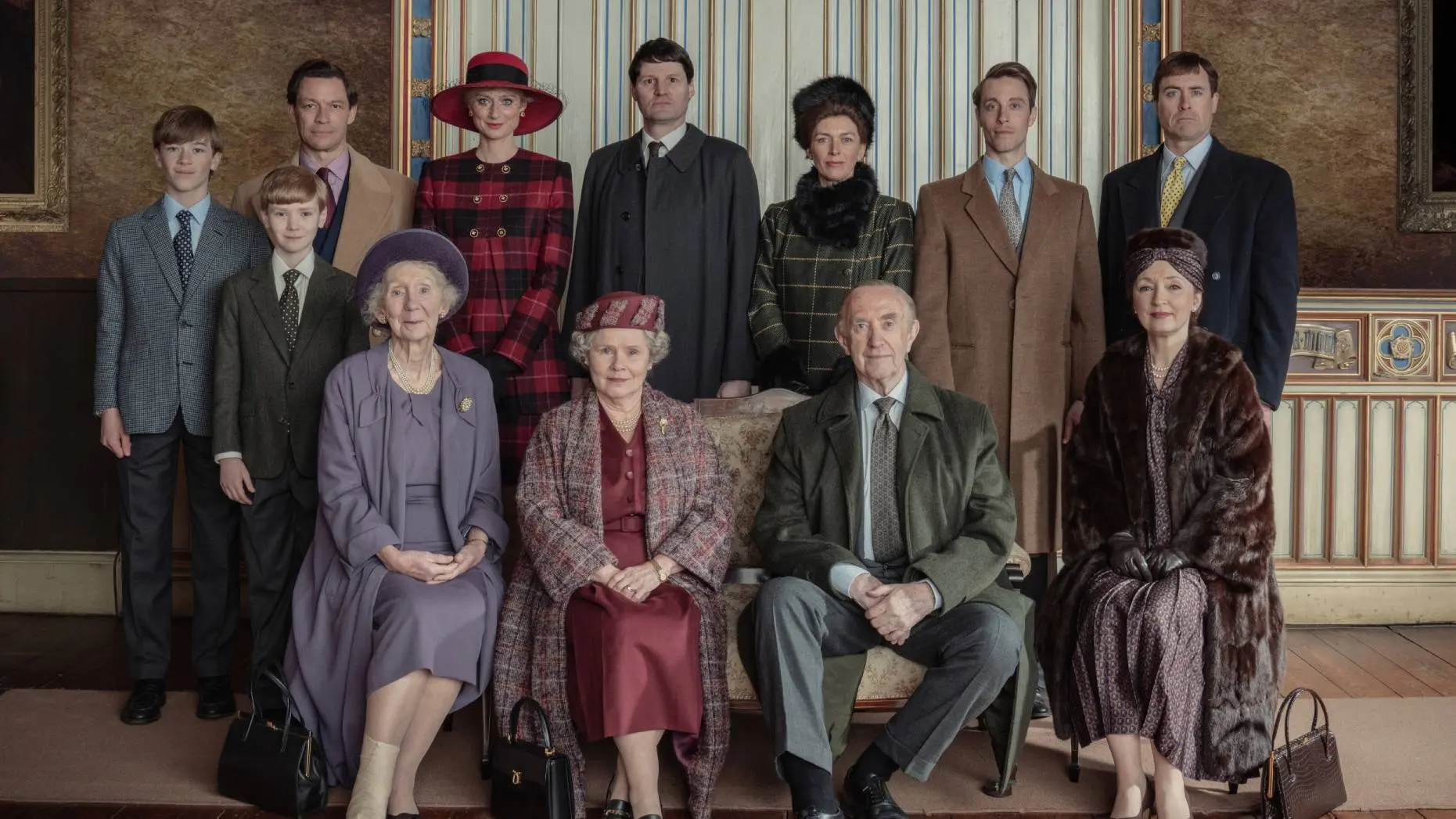 Foto de la familia real británica al completo para la quinta temporada de 'The Crown'.