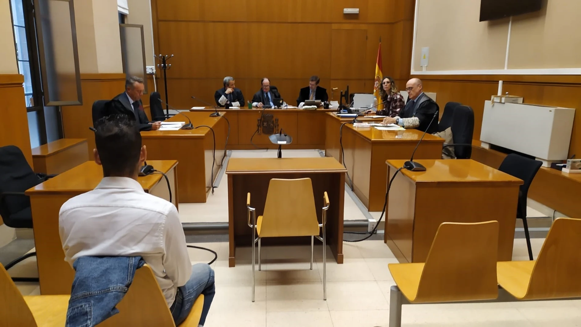 La Guardia Civil abre un expediente disciplinario al agente condenado por difundir &#39;fake news&#39; sobre menores inmigrantes
