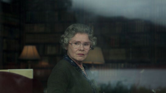 Imelda Staunton interpreta a la reina Isabel II en la quinta temporada de 'The Crown'.