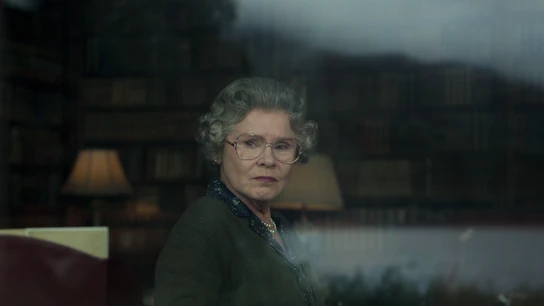 Imelda Staunton interpreta a la reina Isabel II en la quinta temporada de 'The Crown'. Imelda Staunton interpreta a la reina Isabel II en la quinta temporada de 'The Crown'.