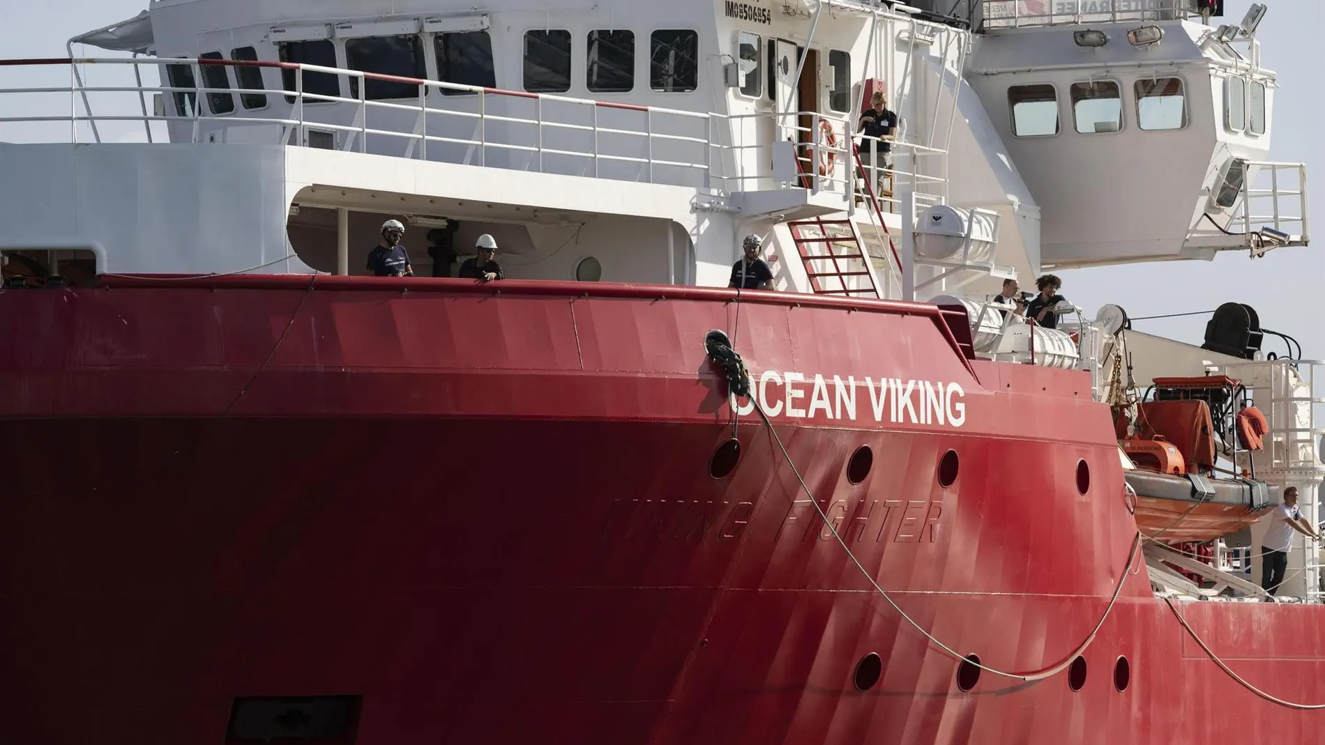 Francia acogerá el barco Ocean Viking con 234 migrantes rescatados.