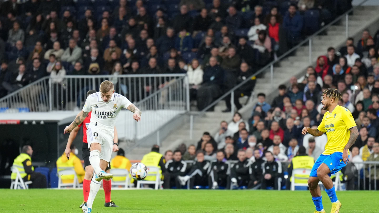 Gol de Toni Kroos ante el Cádiz Gol de Toni Kroos ante el Cádiz
