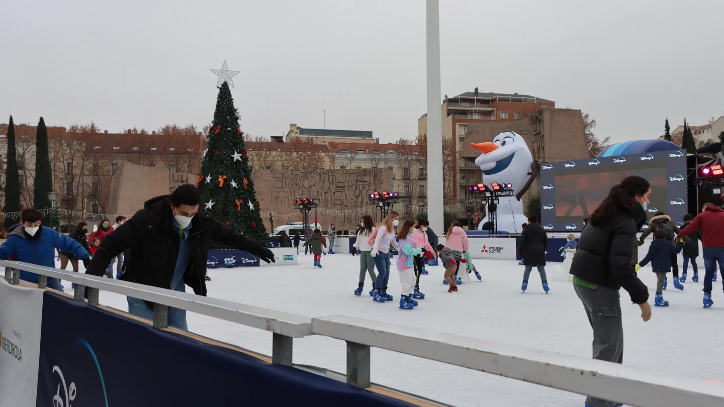 Pista de Hielo en Colón en Madrid Pista de Hielo en Colón en Madrid