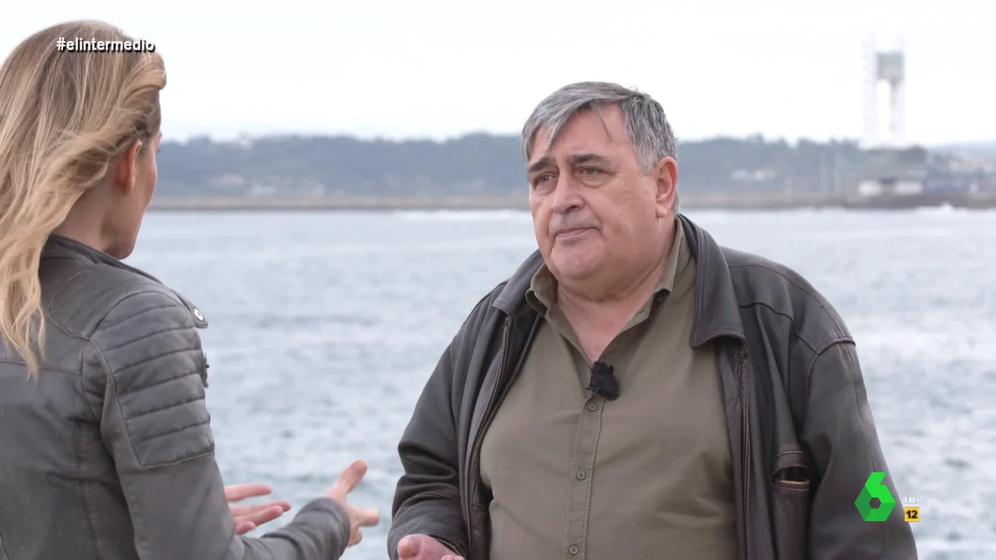 Xosé Manuel Pereiro recuerda que "no había ningún político a pie de mancha" en el Prestige: "No les costó el puesto, ascendieron" Xosé Manuel Pereiro recuerda que "no había ningún político a pie de mancha" en el Prestige: "No les costó el puesto, ascendieron"