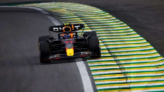 Sergio Pérez durante el GP de Brasil Sergio Pérez durante el GP de Brasil