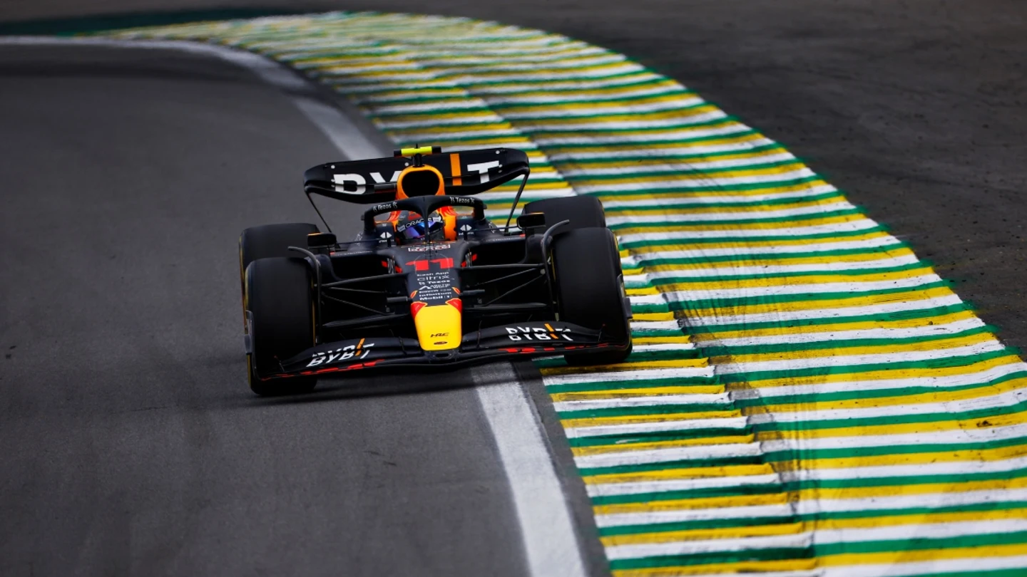 Sergio Pérez durante el GP de Brasil Sergio Pérez durante el GP de Brasil