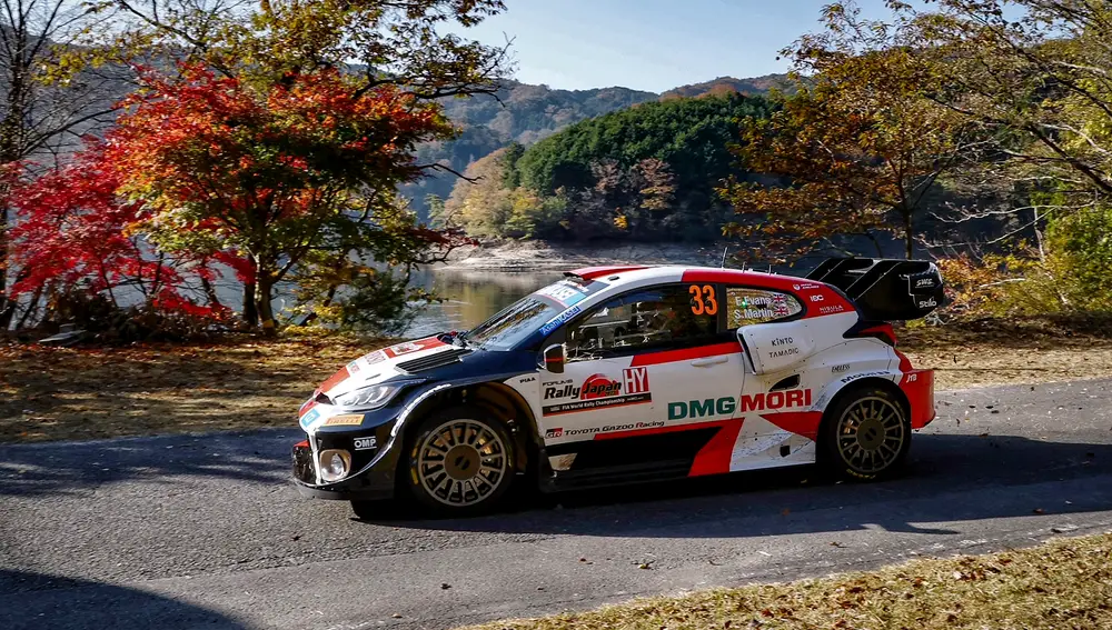 Un pinchazo dejó sin opciones a Elfyn Evans Un pinchazo dejó sin opciones a Elfyn Evans