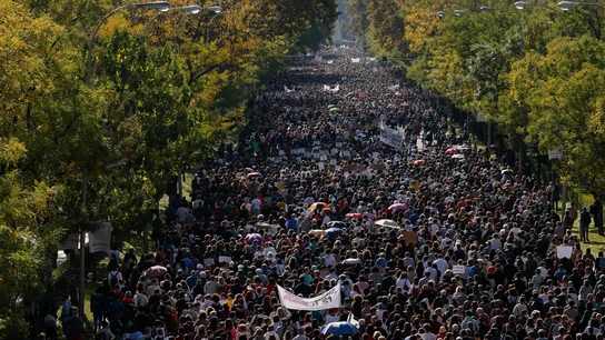 Vista aérea de la manifestación en defensa de la Sanidad pública madrileña Vista aérea de la manifestación en defensa de la Sanidad pública madrileña