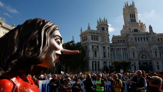 Isabel D&iacute;az Ayuso, 'presente' en la manifestaci&oacute;n en defensa de la Sanidad p&uacute;blica