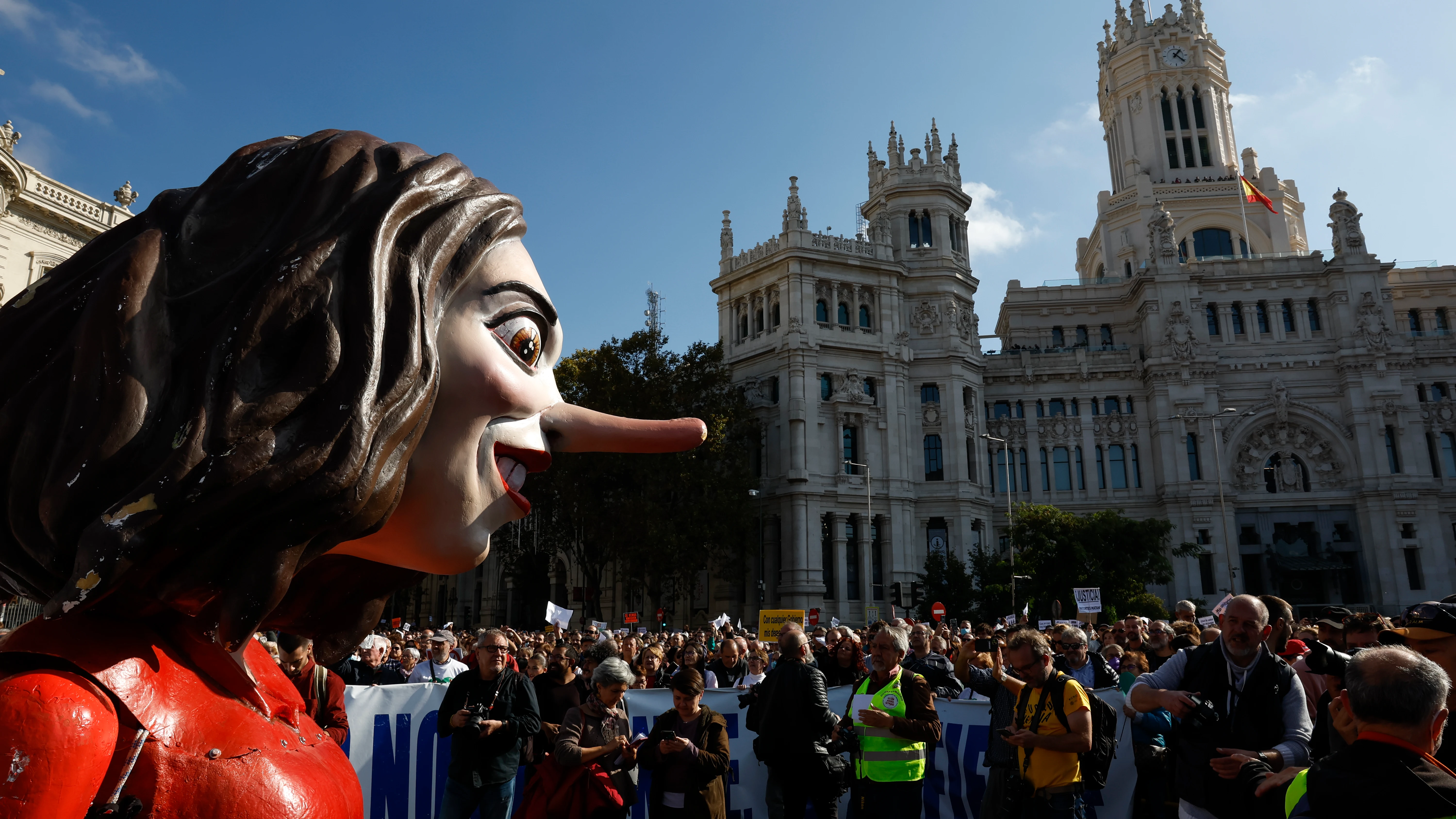 Isabel Díaz Ayuso, 'presente' en la manifestación en defensa de la Sanidad pública