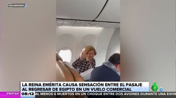 La reina Sofía viaja en un vuelo regular de Egipto a España para sorpresa de los pasajeros