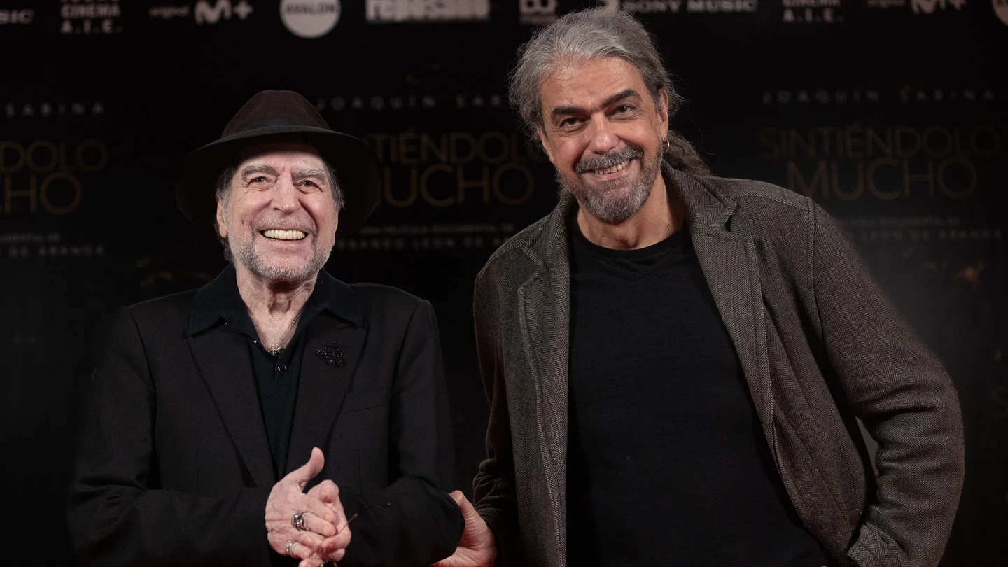 Leon de Aranoa capta al Sabina más íntimo en su nuevo documental: "Tengo un problema con el tipo del bombín" Leon de Aranoa capta al Sabina más íntimo en su nuevo documental: "Tengo un problema con el tipo del bombín"